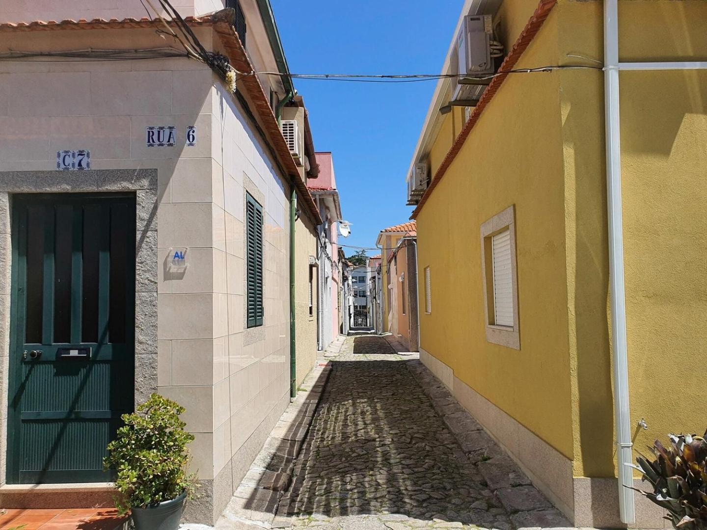 Style In A Pedestrian Quarter In The City's Heart Casa de férias Porto